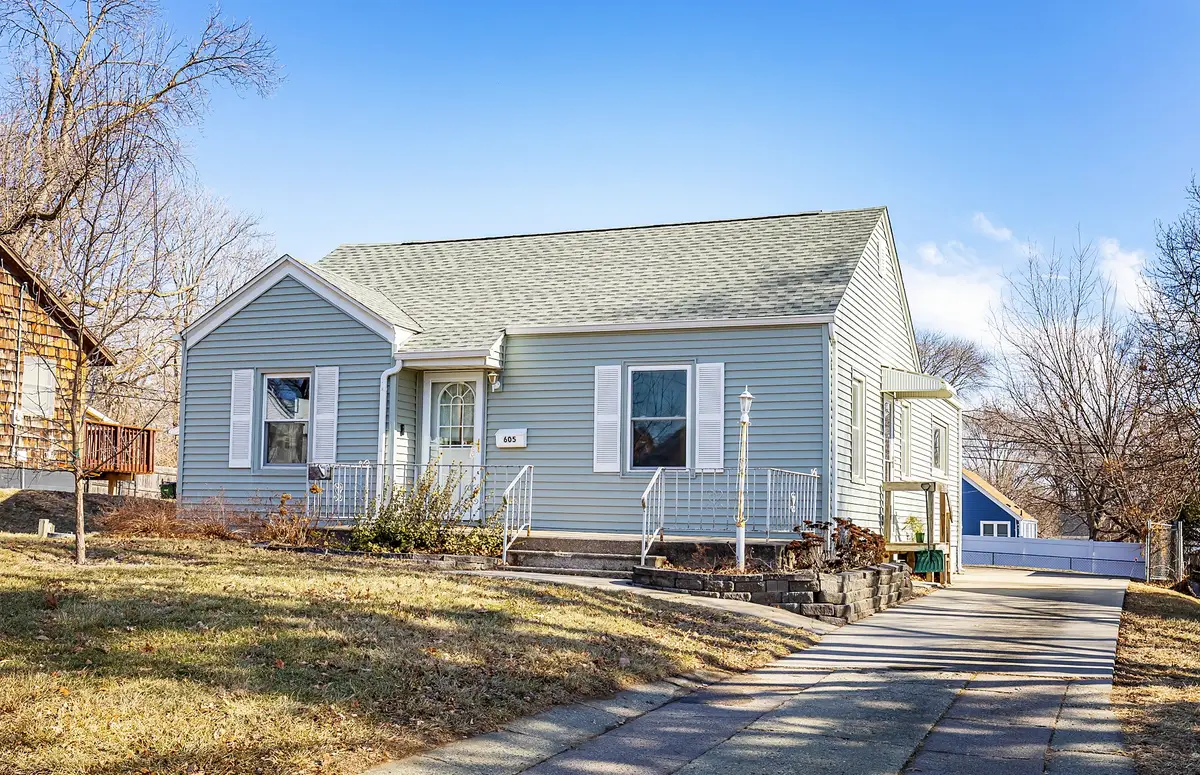 605 11th Street, West Des Moines, IA 50265 - #1