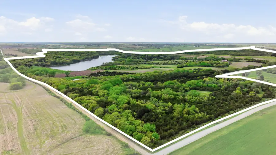 22017 Lakeview Road, Leon, IA 50144 - #2
