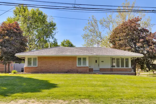 6522 Lincoln Avenue, Windsor Heights, IA 50324