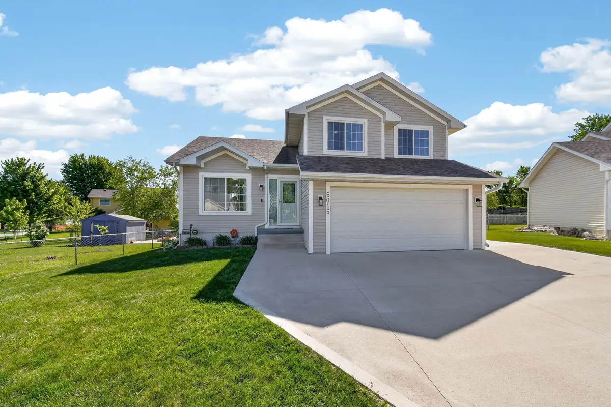 5015 71st Street, Urbandale, IA 50322 - #1
