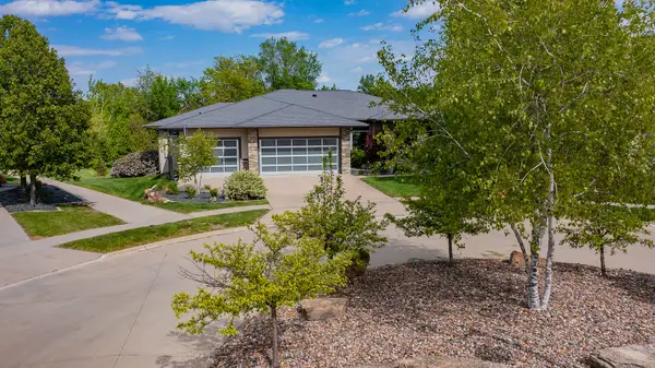 16102 Maple Drive, Urbandale, IA 50323