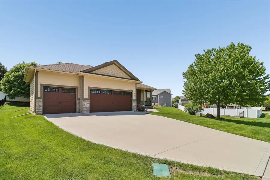 520 Crescent Lane, Norwalk, IA 50211 - #2