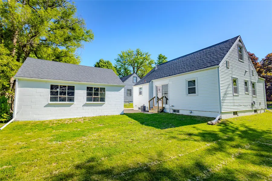 3422 66th Street, Urbandale, IA 50322 - #3