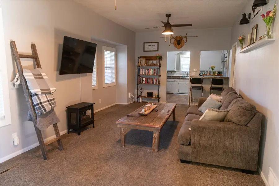809 W Washington Street, Knoxville, IA 50138 - #3