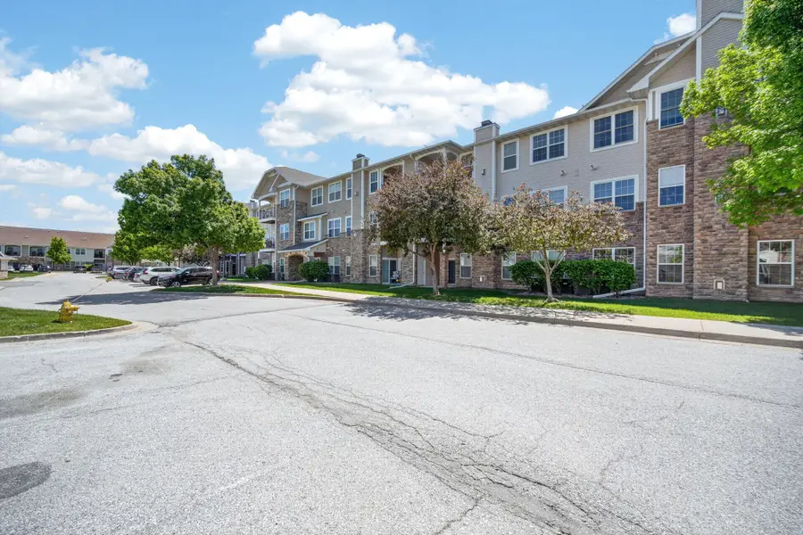 1329 SE University Avenue #106, Waukee, IA 50263 - #2
