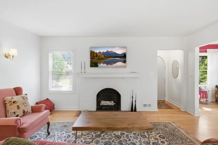 2702 41st Place, Des Moines, IA 50310 - #3