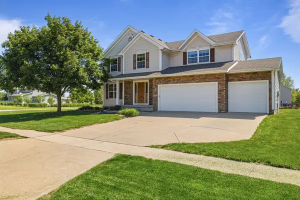 6121 NW 50th Street, Johnston, IA 50131