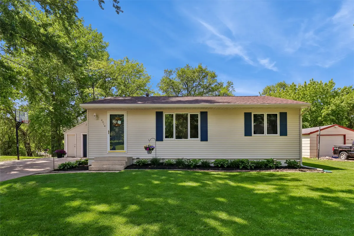 4314 SE 10th Street, Des Moines, IA 50315 - #1