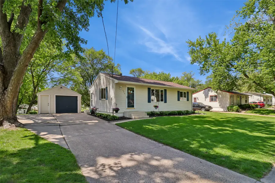 4314 SE 10th Street, Des Moines, IA 50315 - #3