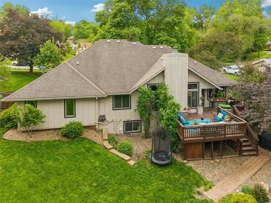 2821 Thornton Avenue, Des Moines, IA 50321 - #2