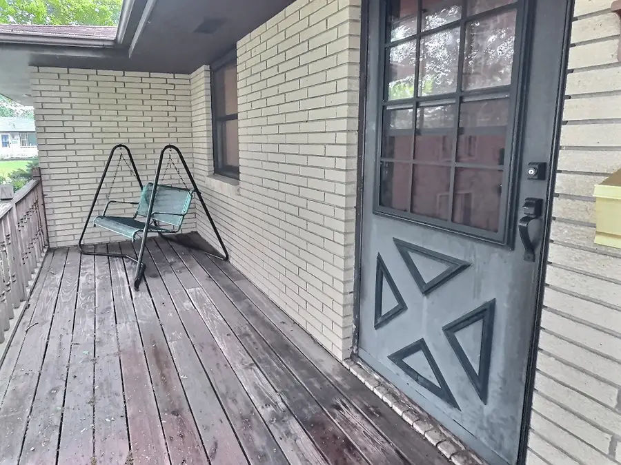 2925 E 41st Street, Des Moines, IA 50317 - #3