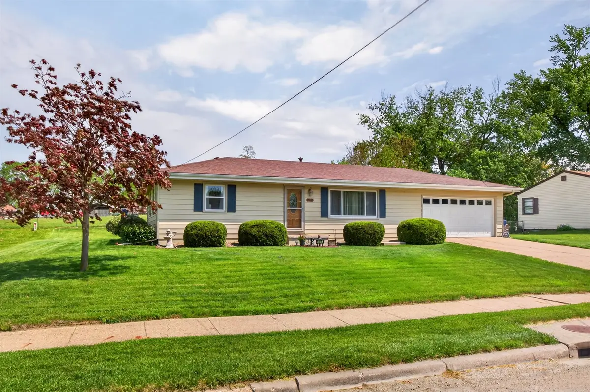 636 Gepke Parkway, Des Moines, IA 50320 - #1