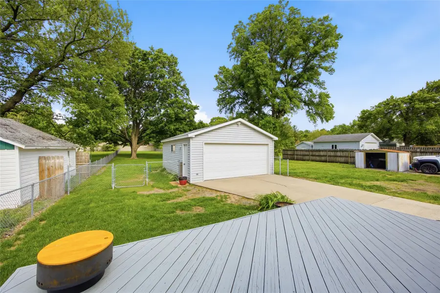2613 53rd Street, Des Moines, IA 50310 - #2