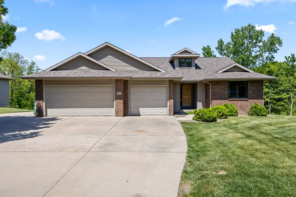 935 Woodland Drive, Carlisle, IA 50047 - #1