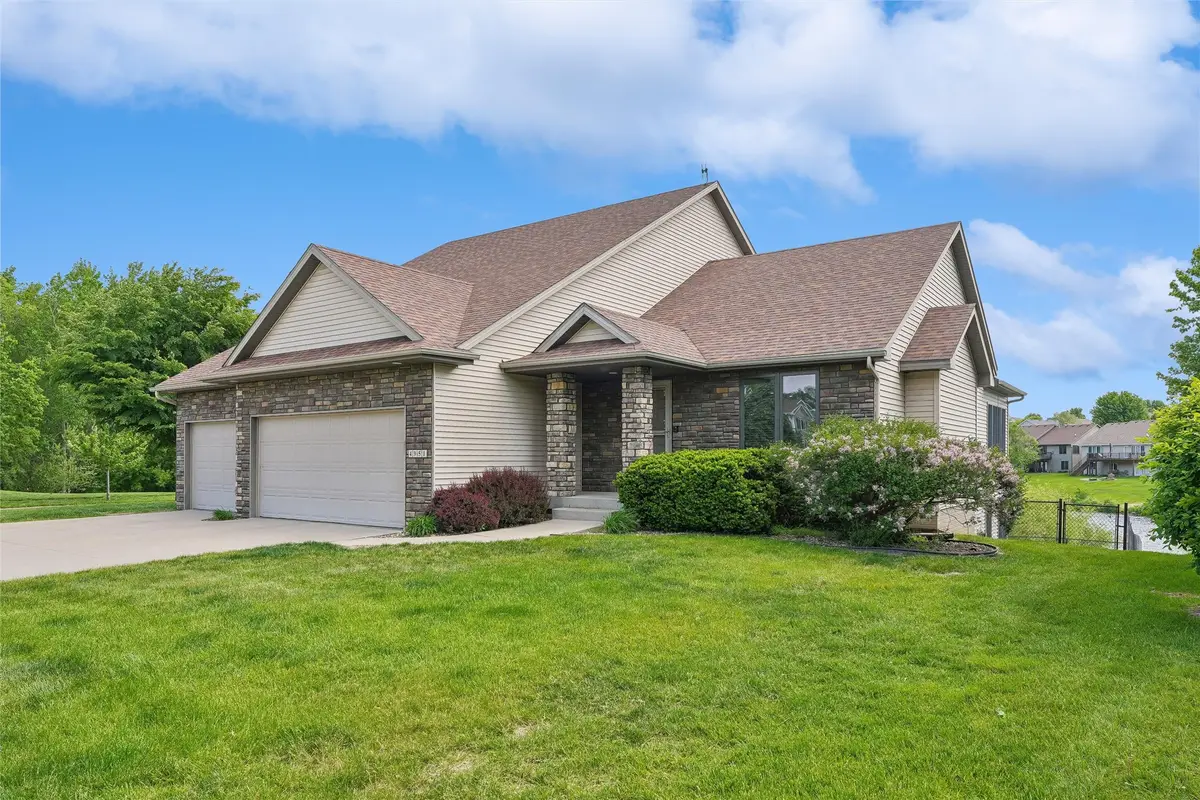 4951 E Hull Avenue, Des Moines, IA 50317 - #1