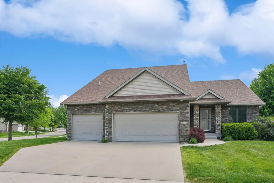 4951 E Hull Avenue, Des Moines, IA 50317 - #3