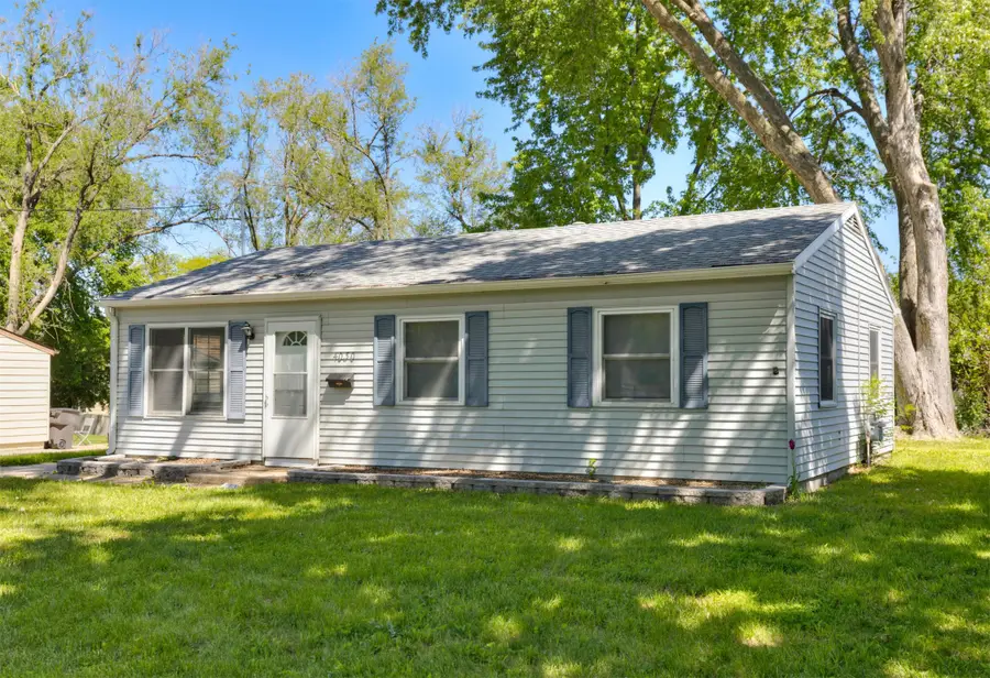 4030 E Seneca Avenue, Des Moines, IA 50317 - #2