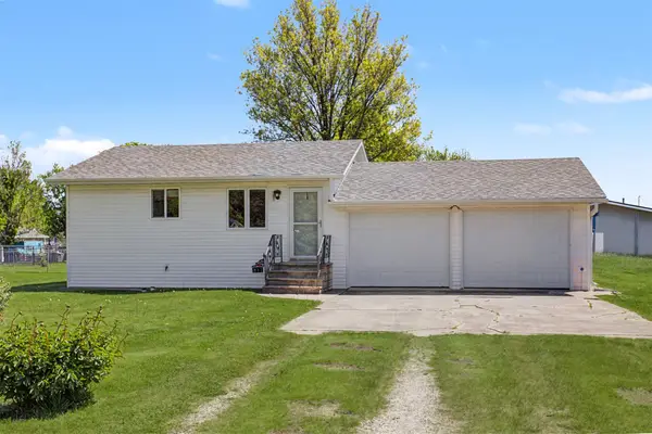 811 6th Street, Colo, IA 50056