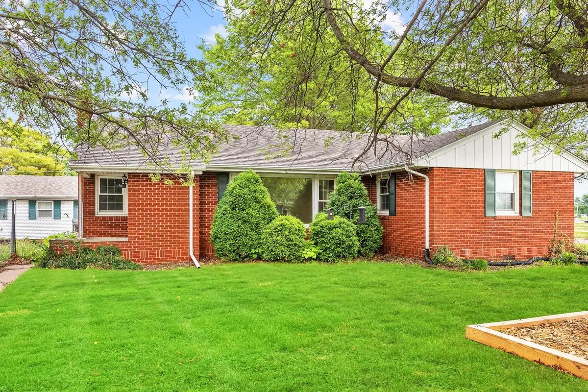 811 Carle Street, Knoxville, IA 50138 - #1