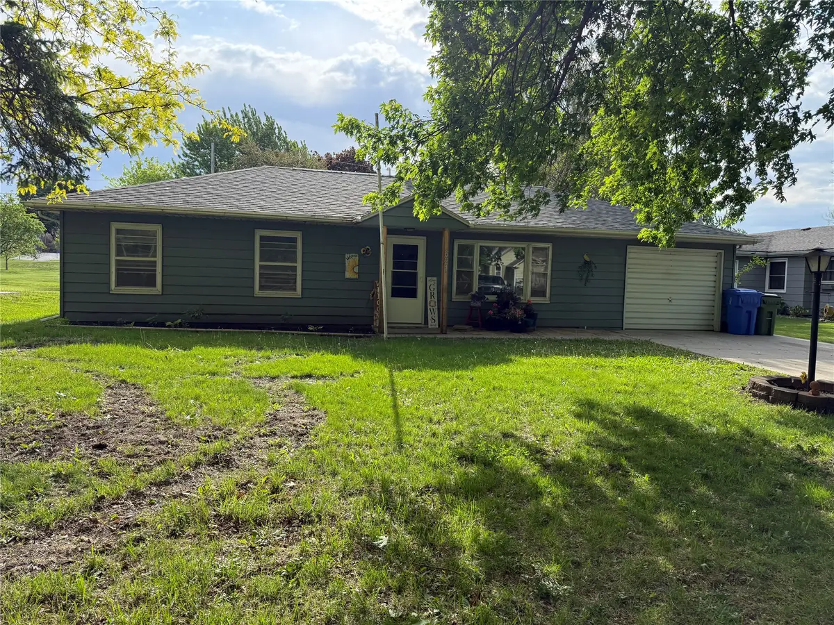 621 S Olive Street, Jefferson, IA 50129 - #1