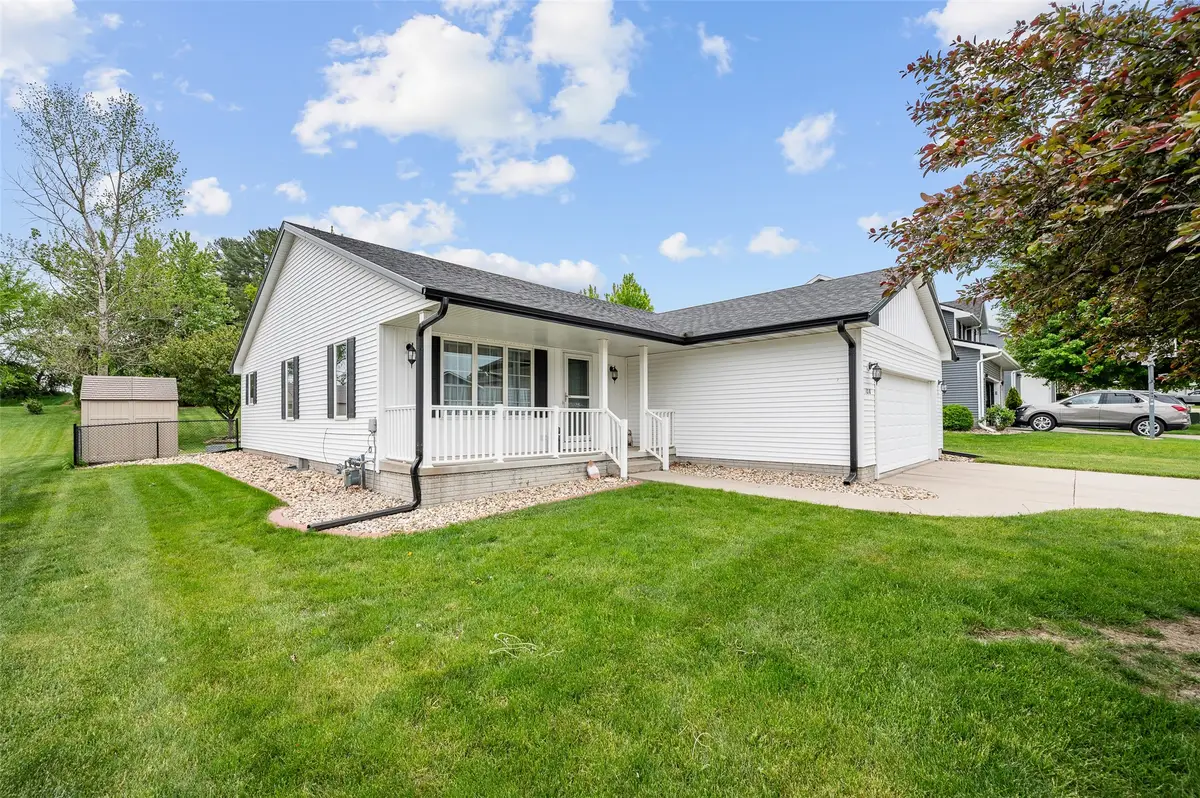 1018 E 18th Street S, Newton, IA 50208 - #1