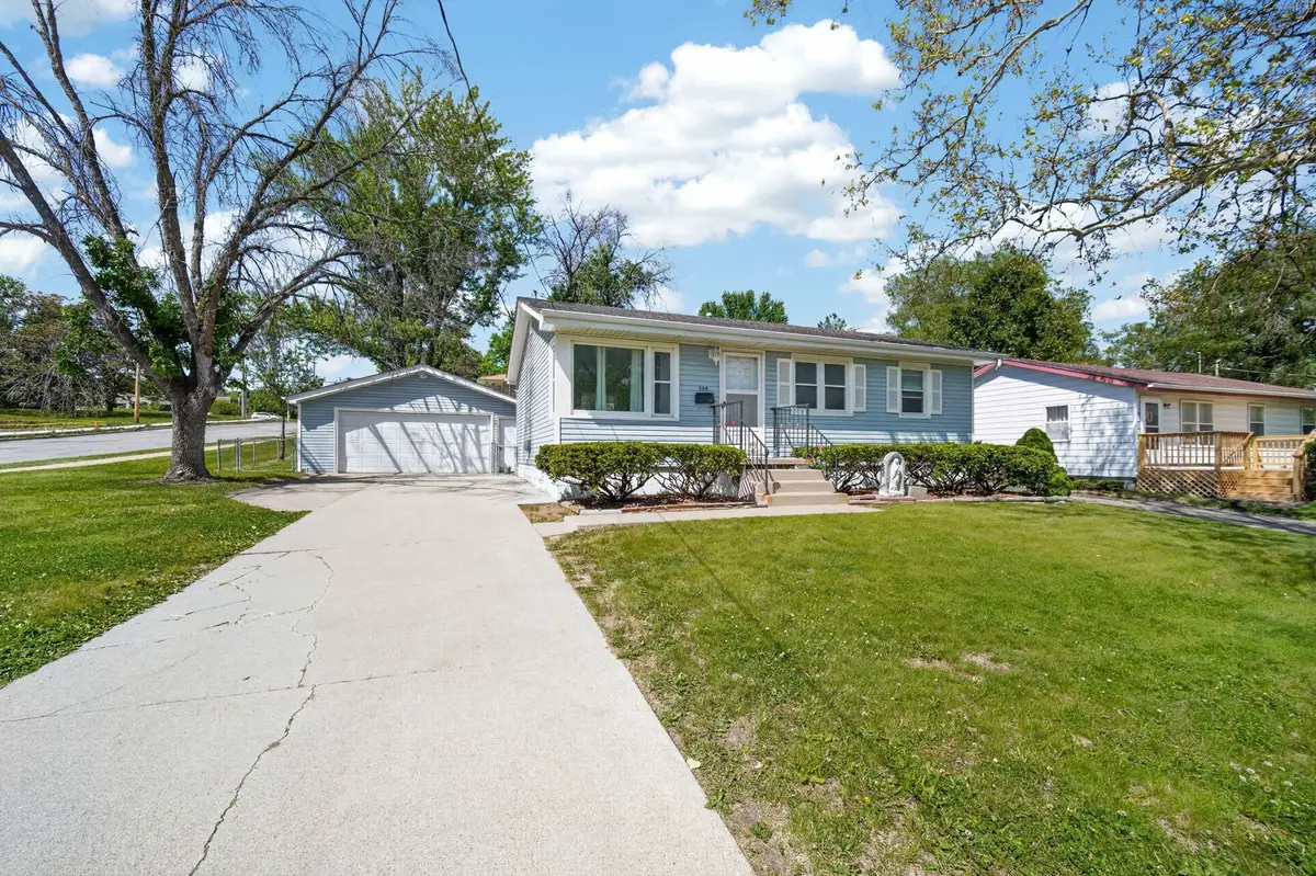 500 E Titus Avenue, Des Moines, IA 50315 - #1