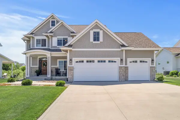 403 NW Reinhart Drive, Ankeny, IA 50023