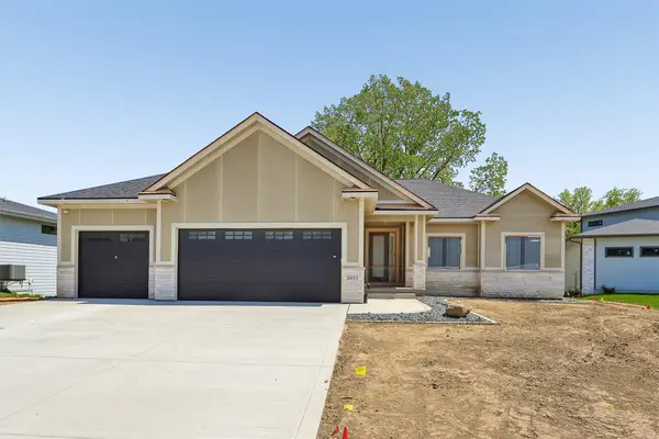 5011 153rd Street, Urbandale, IA 50323