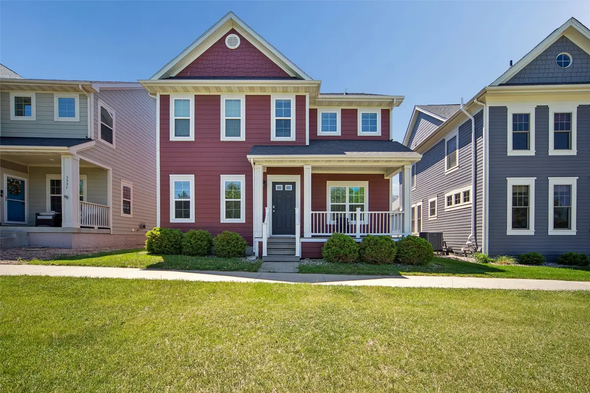 5547 Flagstone Way, West Des Moines, IA 50266 - #1