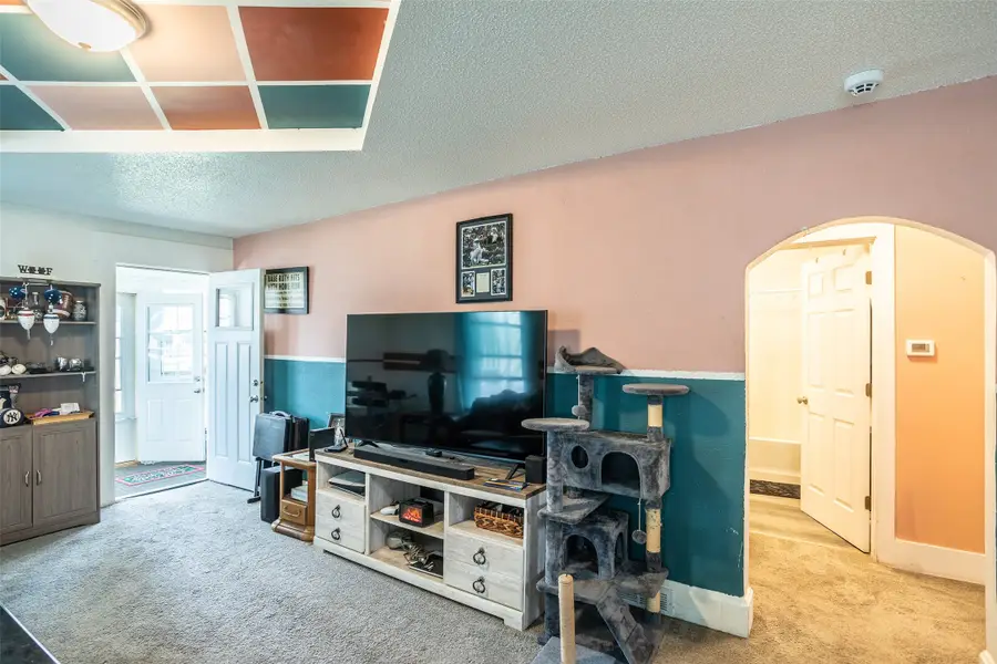 2450 E Grand Avenue, Des Moines, IA 50317 - #3