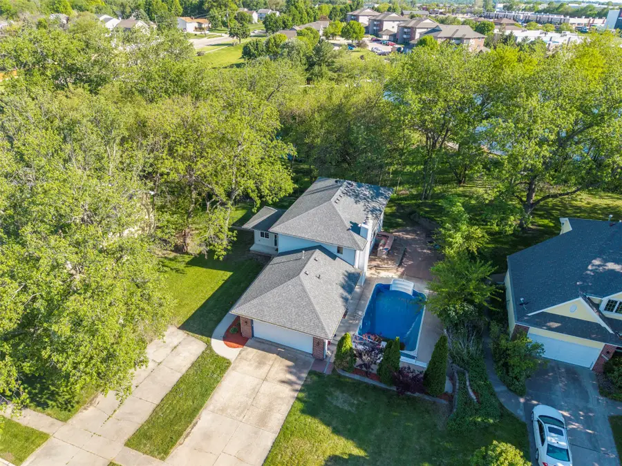 10016 Valdez Drive, Urbandale, IA 50322 - #3