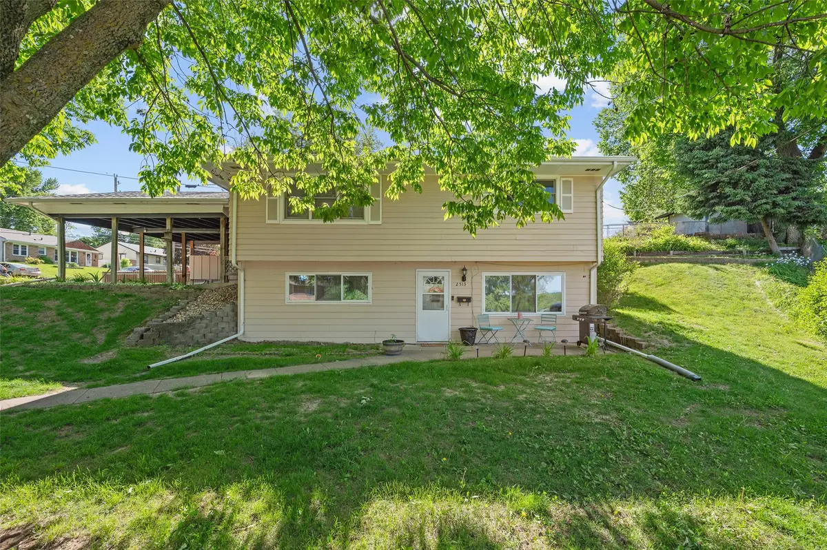2515 Welbeck Road, Des Moines, IA 50310 - #1