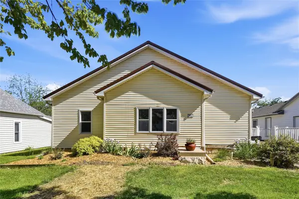 613 E Buchanan Street, Winterset, IA 50273