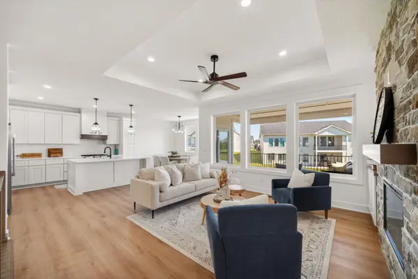 265 NW Copperleaf Court, Waukee, IA 50263
