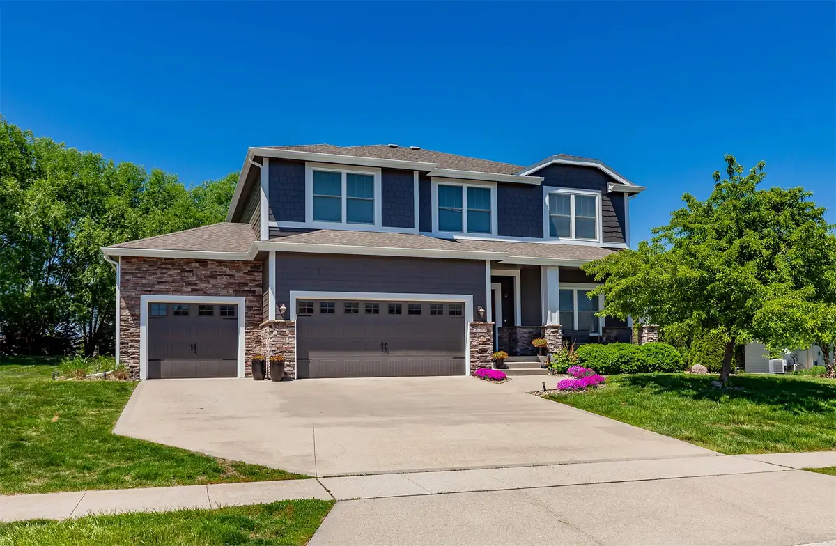 3880 Rose Glen, Waukee, IA 50263 - #1