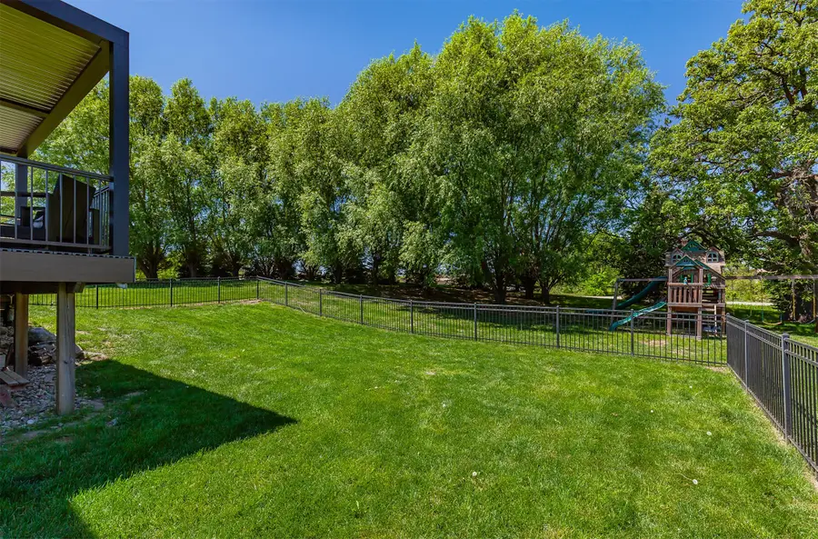 3880 Rose Glen, Waukee, IA 50263 - #2