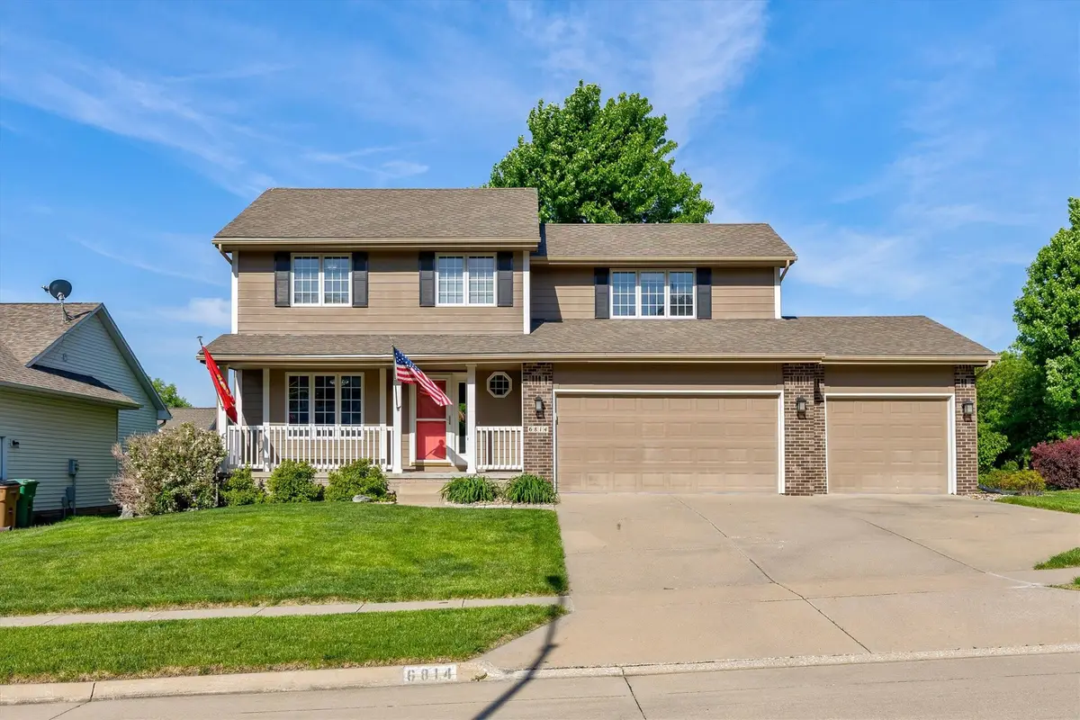 6814 NW 56th Street, Johnston, IA 50131 - #1
