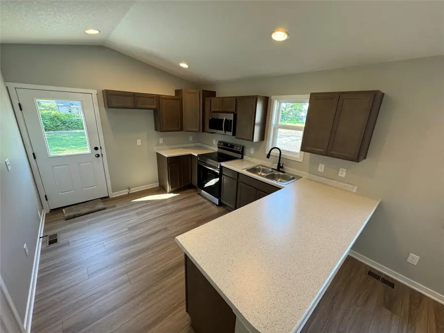 1516 Maple Street, Des Moines, IA 50316 - #3