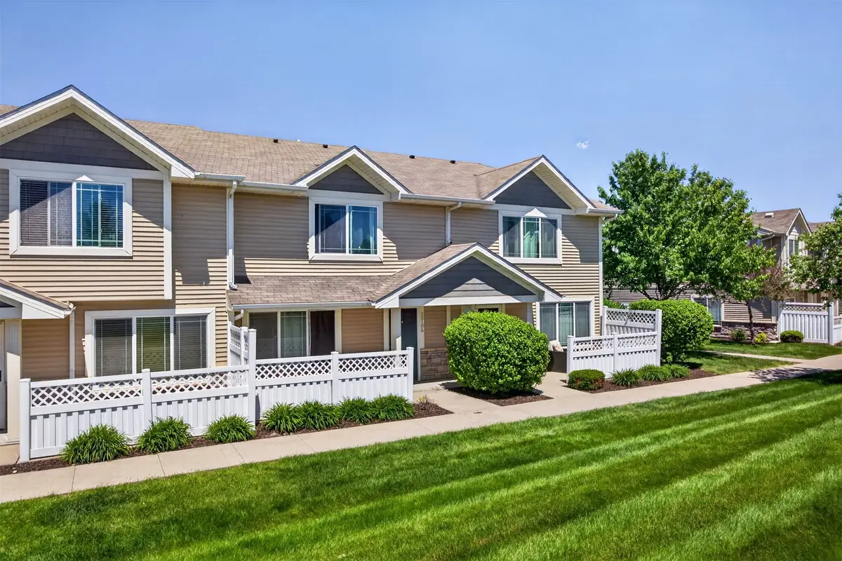 8601 Westown Parkway #25106, West Des Moines, IA 50266 - #1