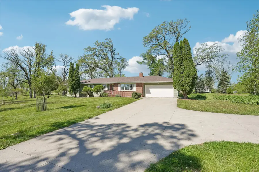 5185 W 58th Street N, Newton, IA 50208 - #3