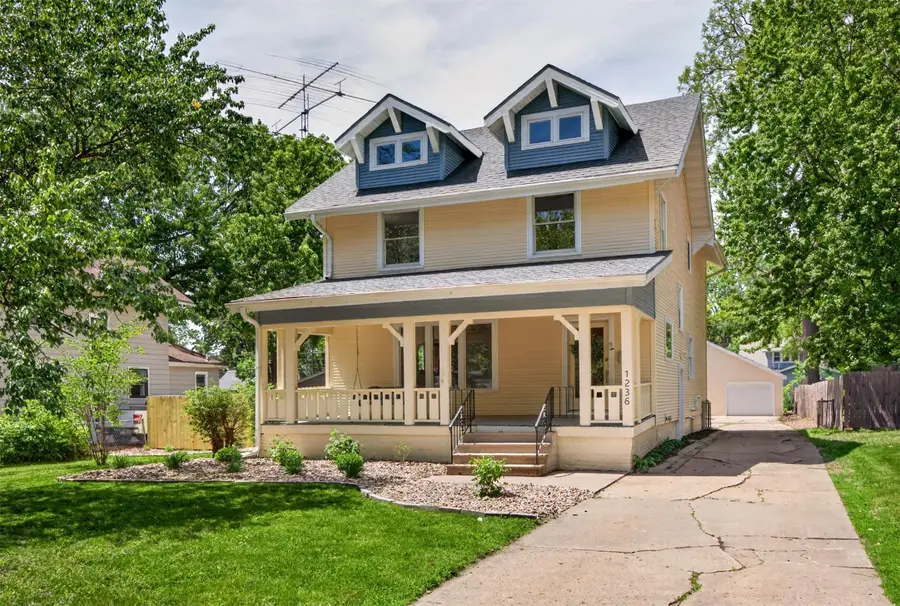 1236 43rd Street, Des Moines, IA 50311 - #2