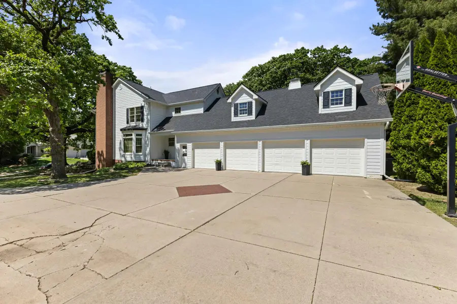 3819 Thornton Avenue, Des Moines, IA 50321 - #2