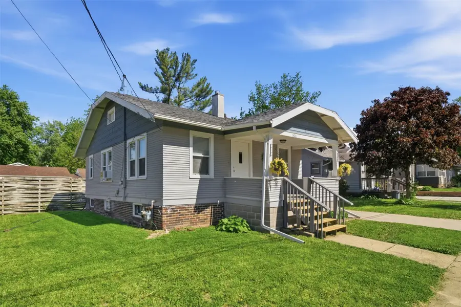 308 W 8th Street S, Newton, IA 50208 - #3