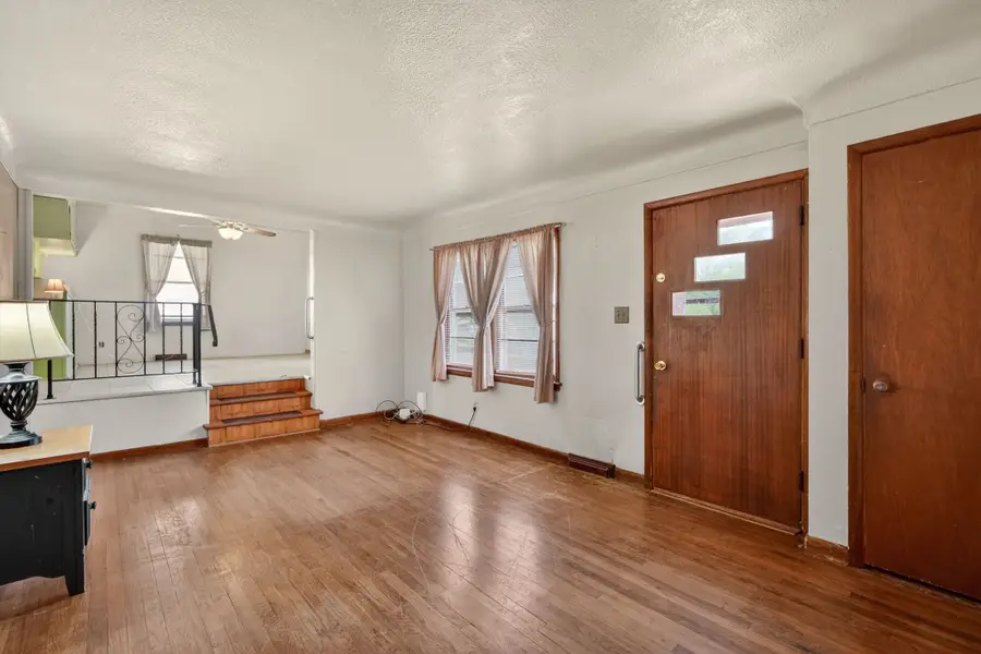 3022 S Union Street, Des Moines, IA 50315 - #3