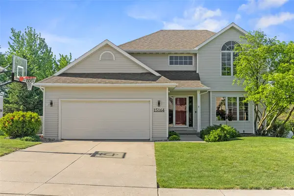 15164 Hawthorn Drive, Clive, IA 50325