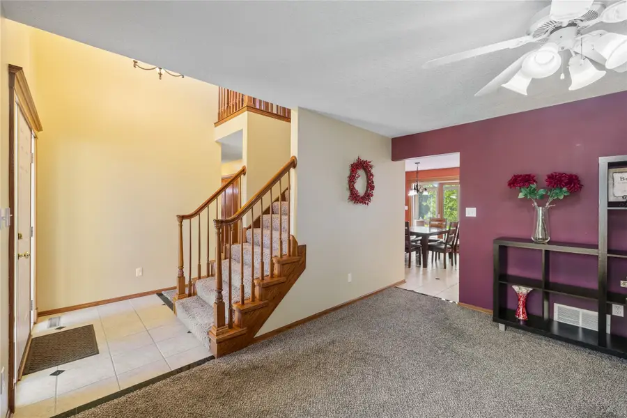 15164 Hawthorn Drive, Clive, IA 50325 - #3