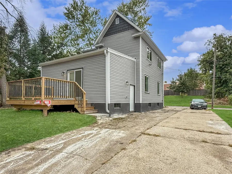 1235 5th Avenue, Des Moines, IA 50314 - #2