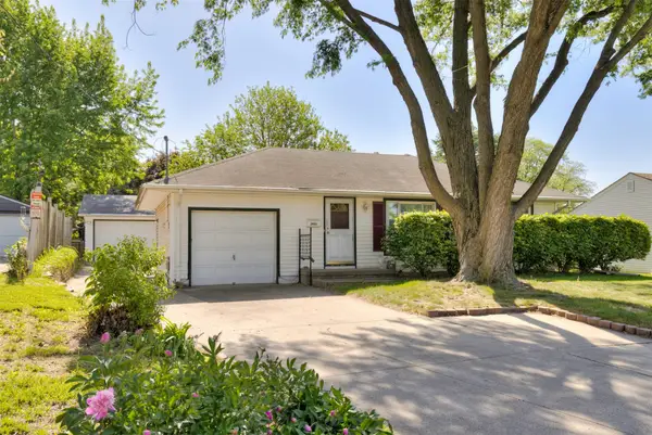 2401 Tomlin Lane, Des Moines, IA 50317
