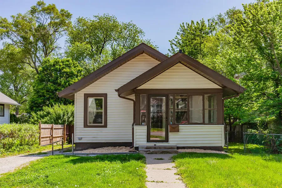 3301 Columbia Street, Des Moines, IA 50313 - #2