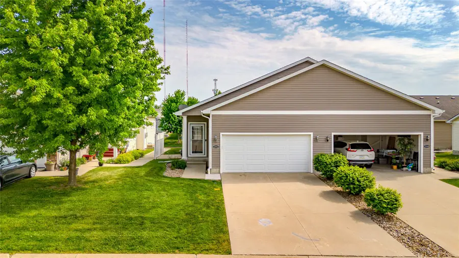 5882 Marble Circle, Johnston, IA 50131 - #2